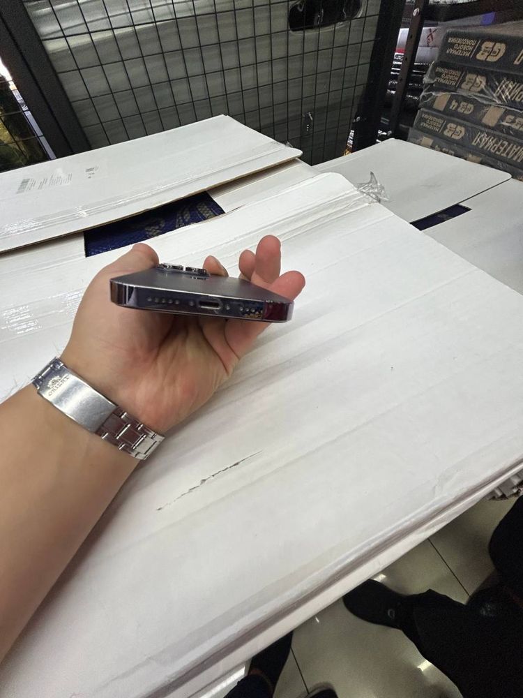 Iphone 14 pro LLA 128