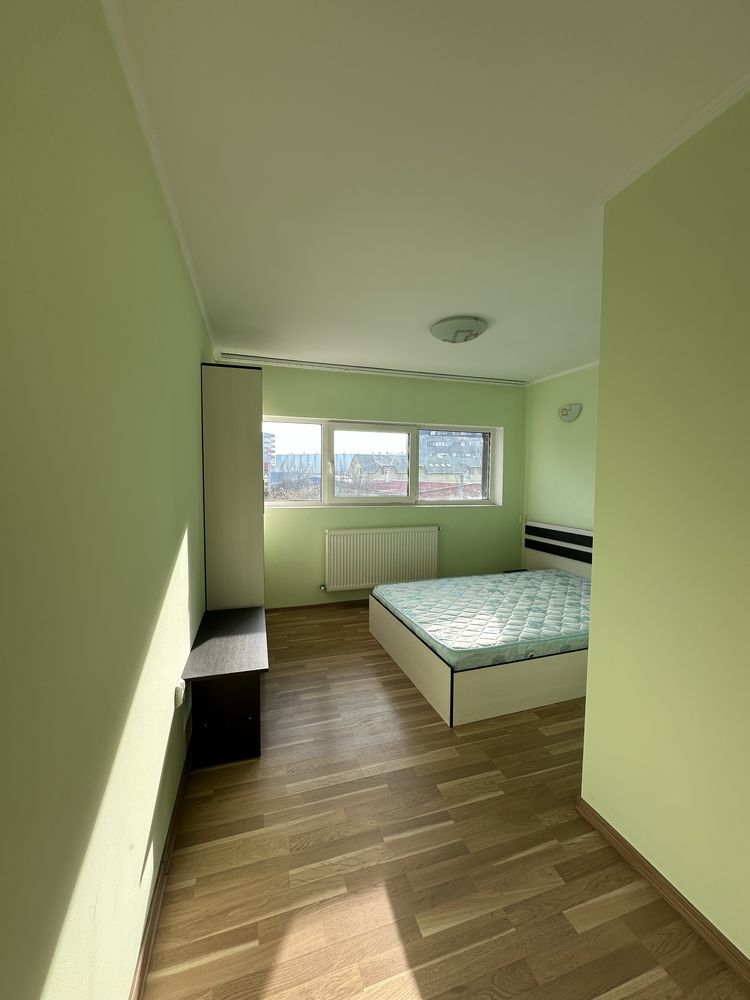 Aparatorii Patriei Cladire 480m curte 527m Pretabila Clinica Gradinita