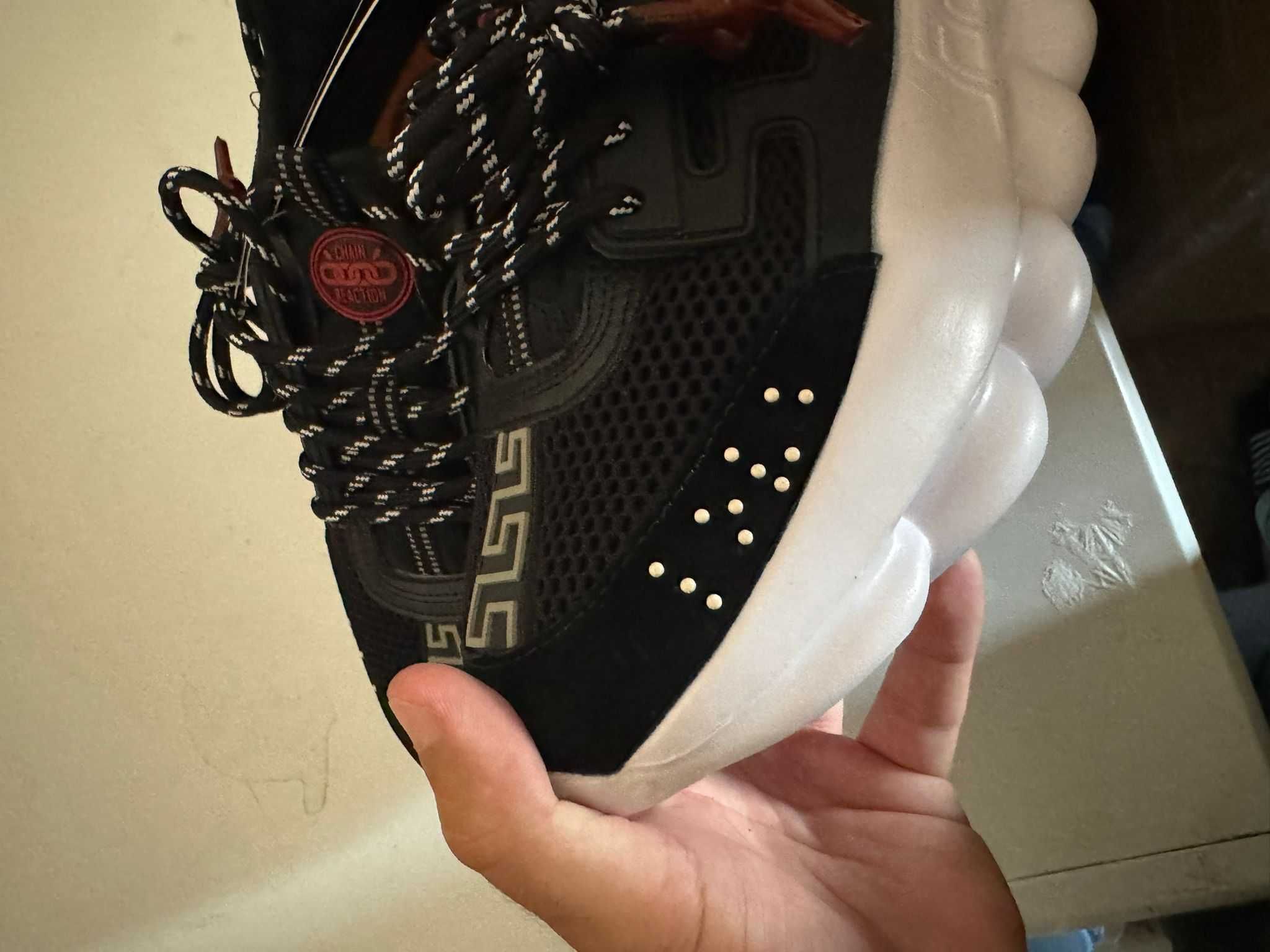 Versace Chain Reaction - Black&White 40-44