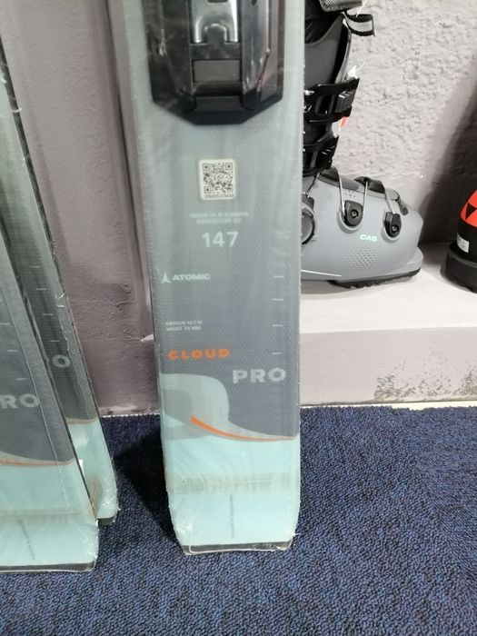 Schiuri ski Atomic Cloud Q Pro 147 cm + legaturi Atomic M 10 Gw Nou!