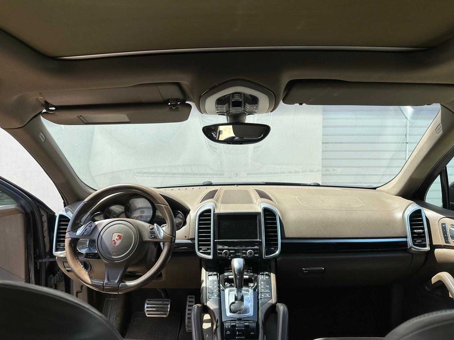 Porsche Cayenne S Diesel 4x4  Decembrie 2013  281 CP 4134 cm3