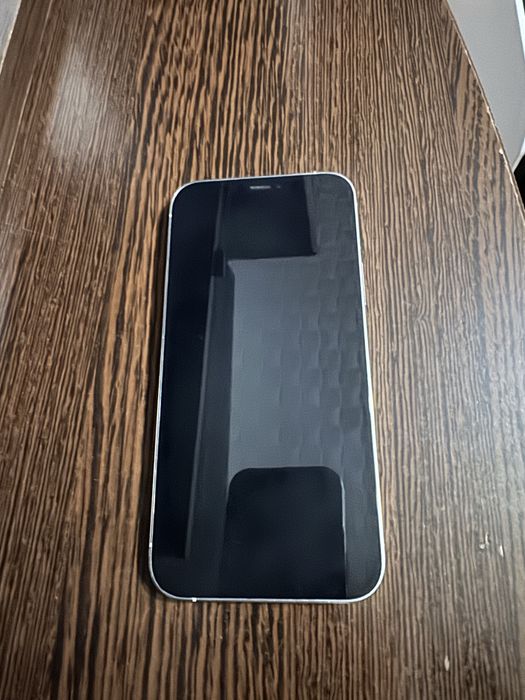 Iphone 12 pro in stare perfecta