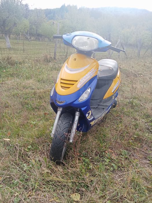 Vând scuter First Bike pentru piese