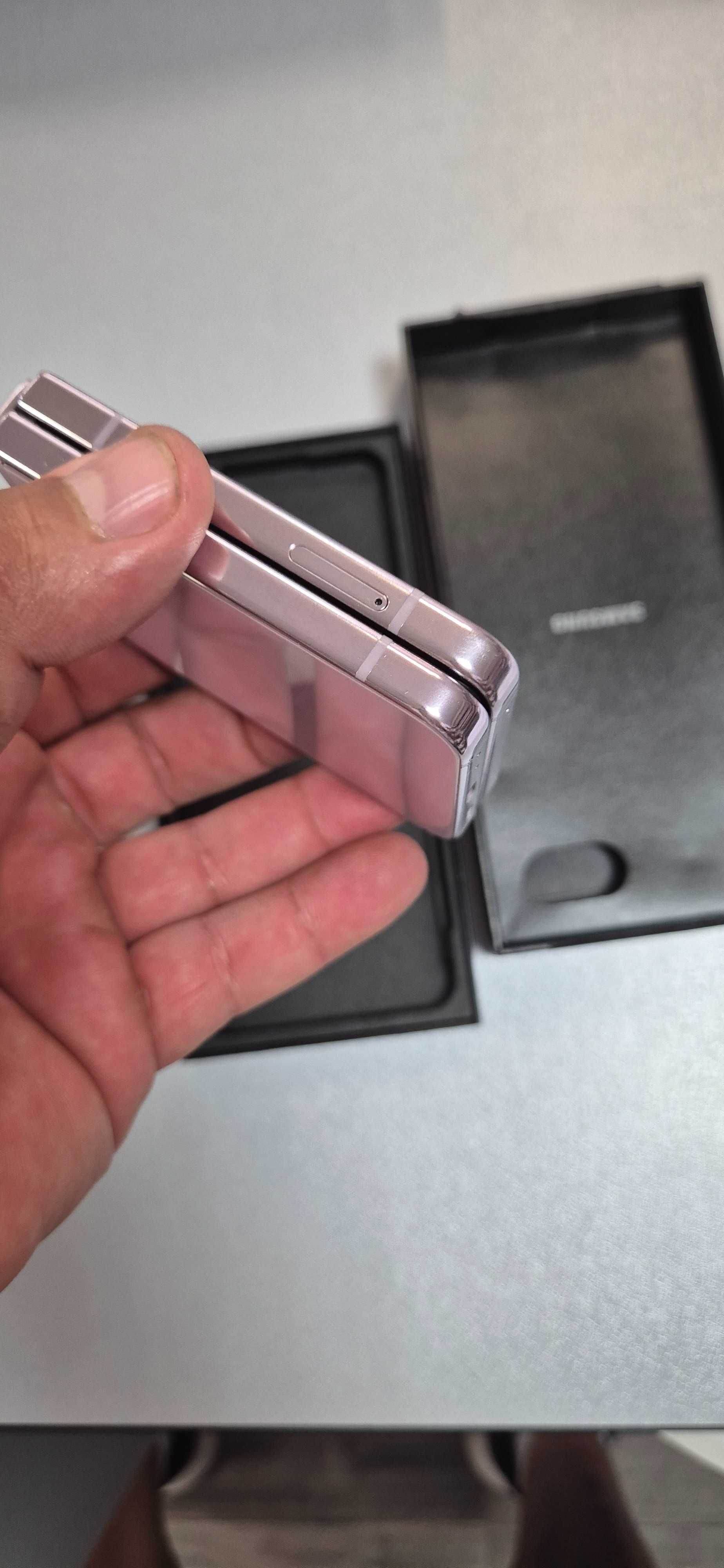 Samsung Z Flip-5
