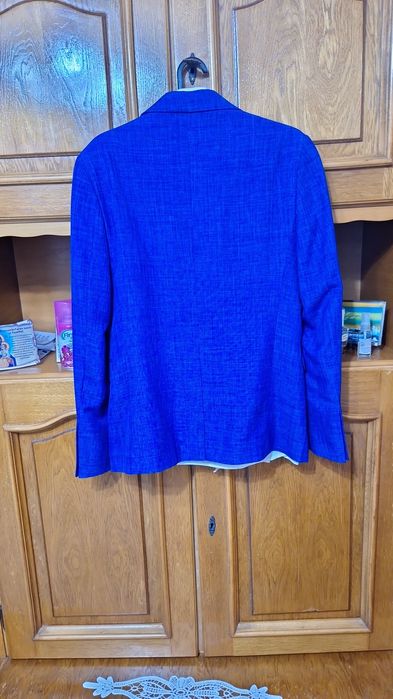 Vând costum de haine și sacouri