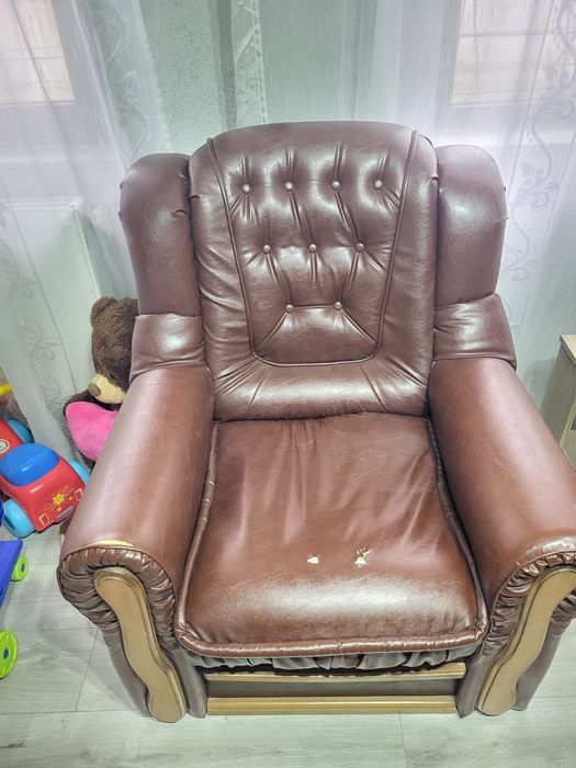 Canapea  piele  maro