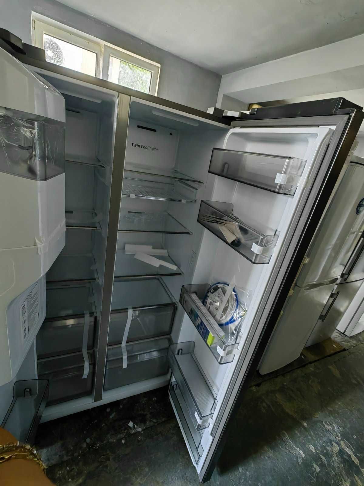 НоВ!Хладилник с Фризер Samsung серия7,No Frost ,Side by side