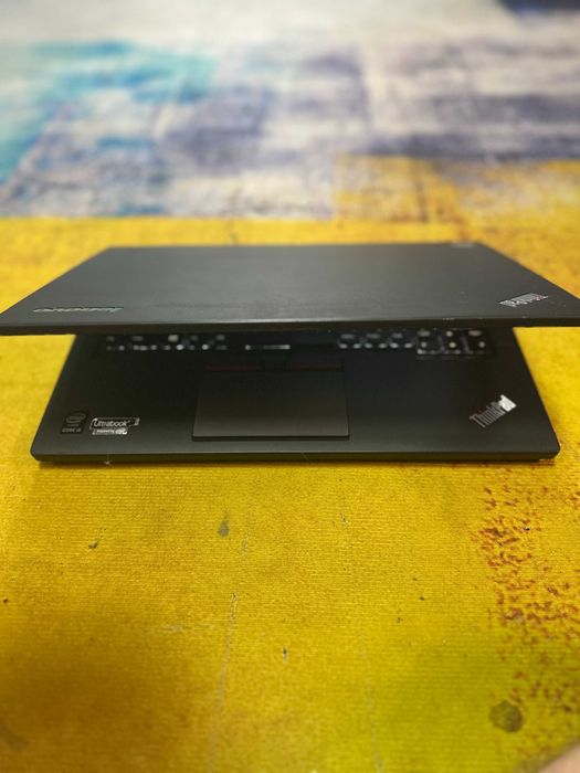 laptop Lenovo Thinkpad T450s, i5 gen 5, ram 12 gb, ssd 180 gb intel