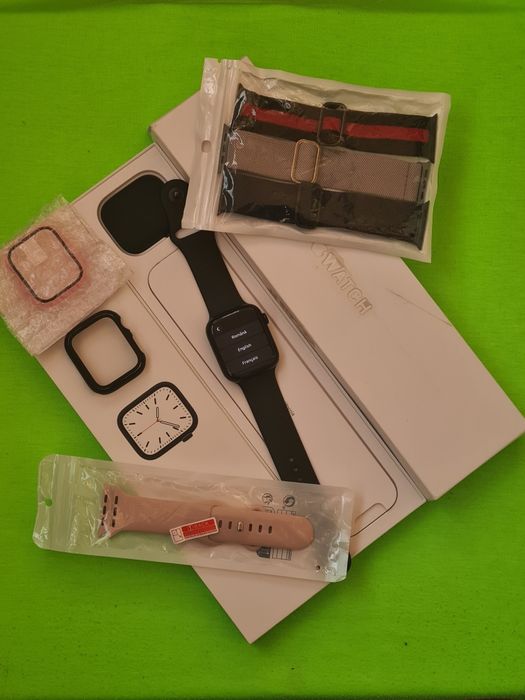 Apple Watch  7  GPS  45mm  -  Full Box  - Apeluri