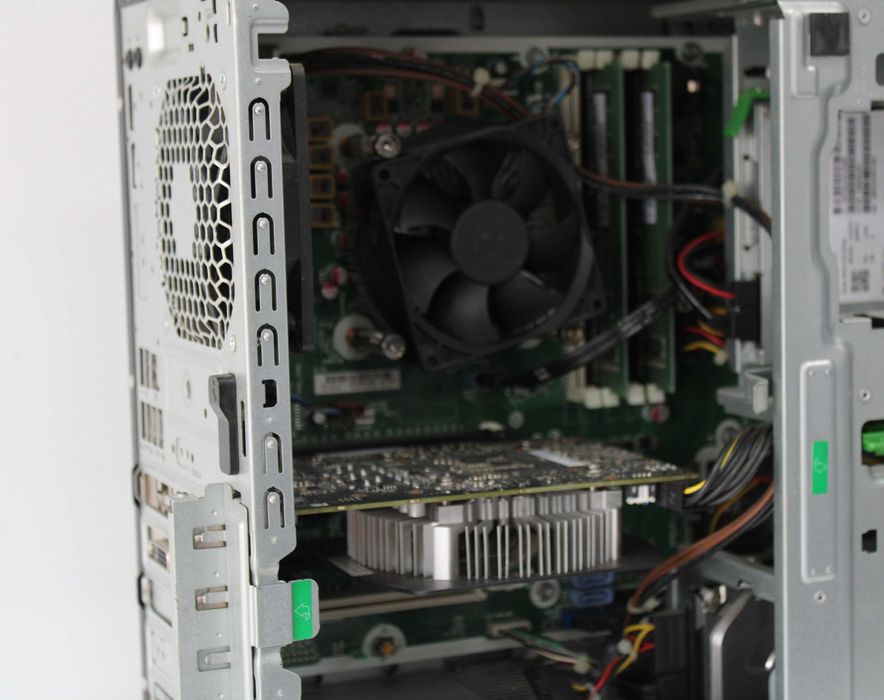 HP EliteDesk 800 G4 TWR 1060 3GB