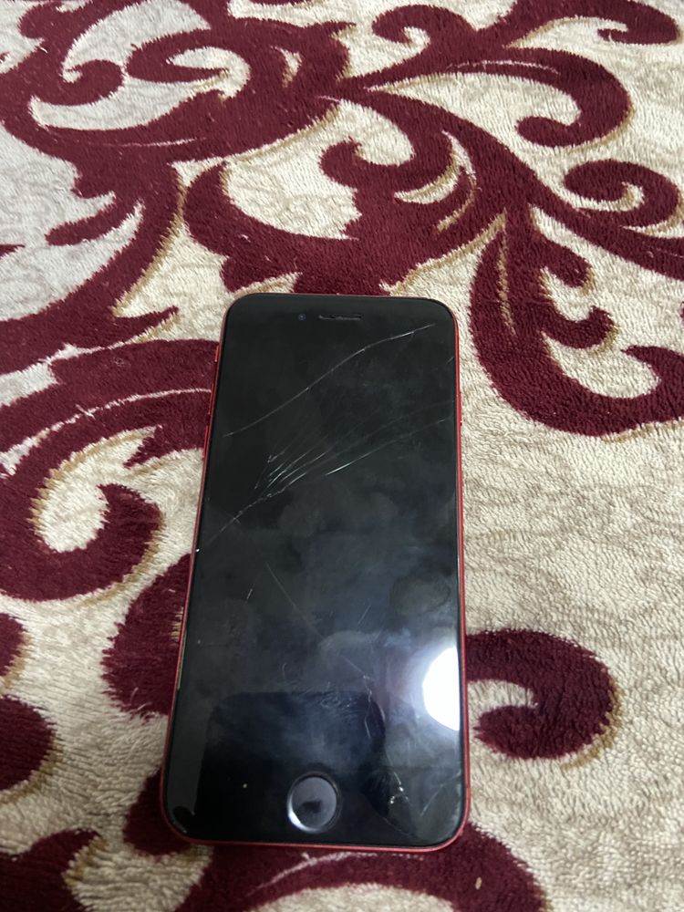 iPhone SE 2020 64 ГБ (Red)