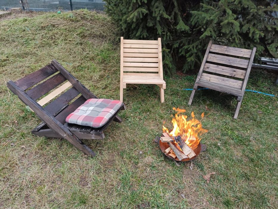 Vand scaune de lemn pliante gradină