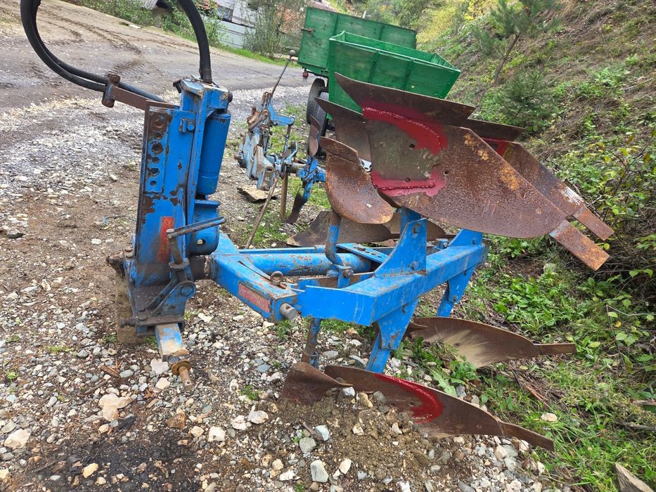 Plug reversibil hidraulic Lemken
