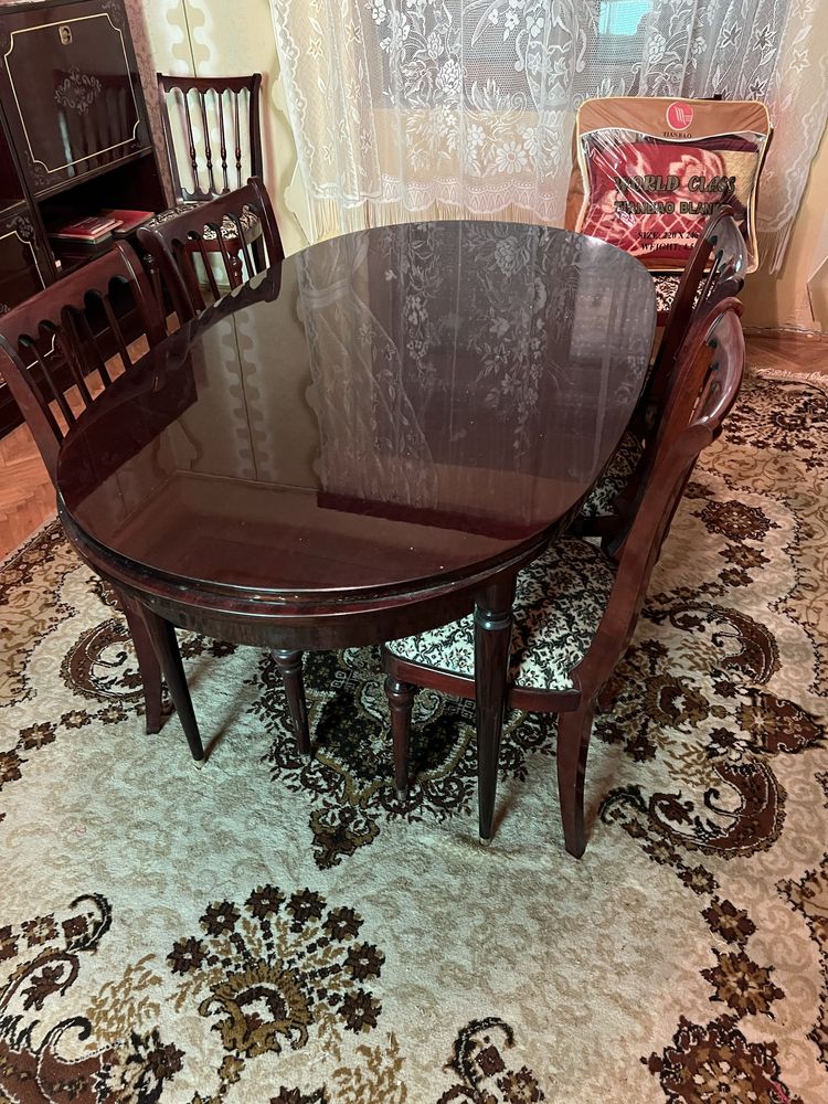 Mobilier lemn masiv