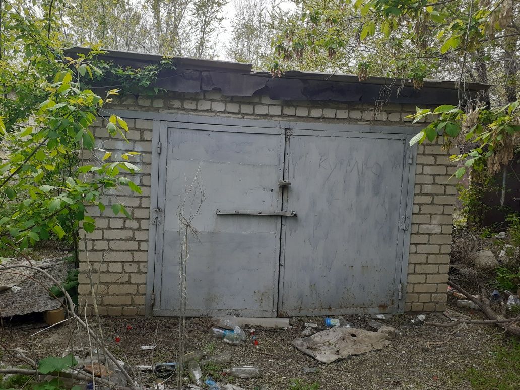 Продам гараж (кирпичный)