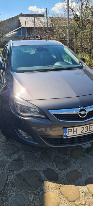 Opel astra j 2012