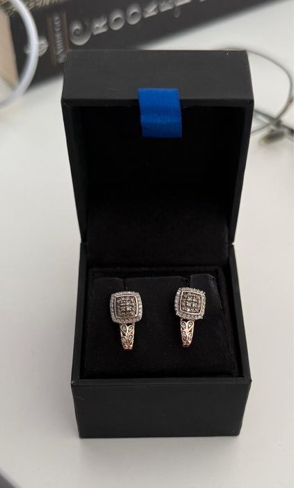 Продам золотые серьги с бриллиантами ( американское золота 10 карат)