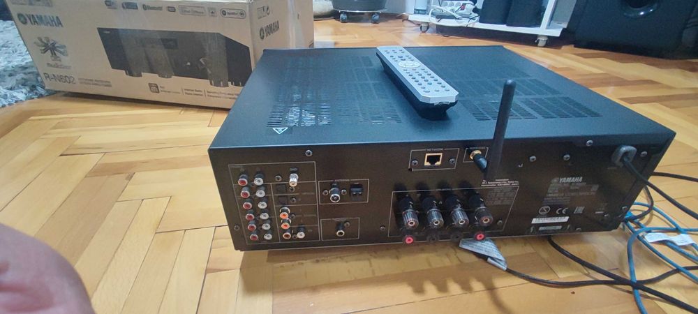 Marantz Cinema 70s silver gold , pioneer vsx832, yamaha R N602
