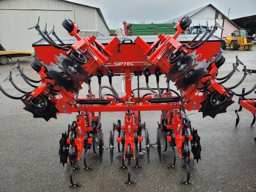 Cultivator rabatabil hidraulic
