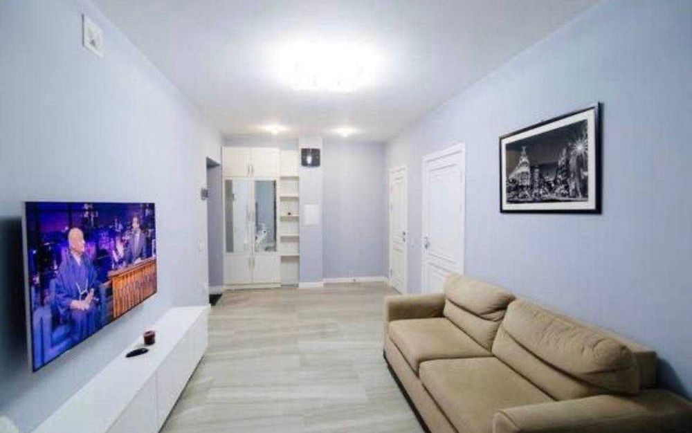 Сдаётся квартира 2-х комнатная  на Мирзо-Улугбекский 304*