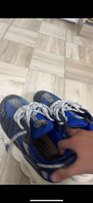 Versace chain reaction