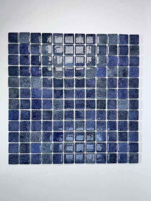 Mozayka kafel basseyn mayolika