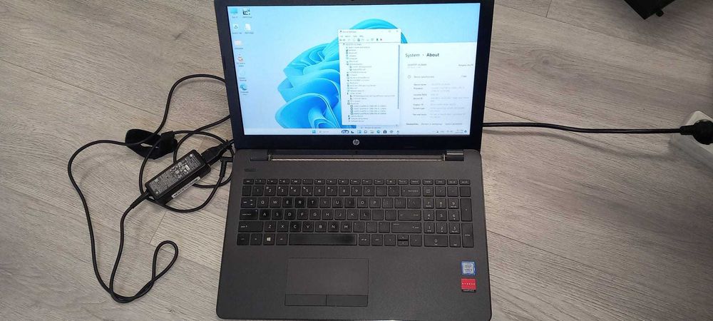 Laptop HP 250 G6 i5-7200U 3.1G/15.6"/8GB ddr4/128GB M.2/Video 2GB/W.11