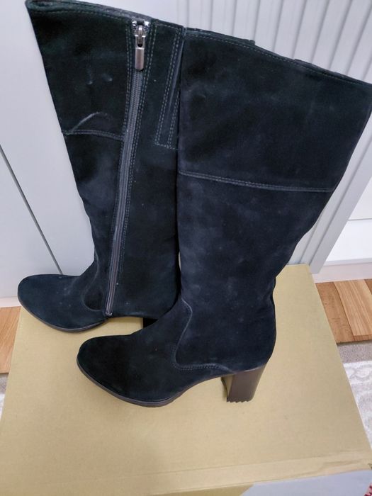 Осенние сапоги чёрные