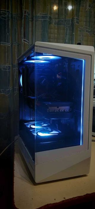 Продавам Геймърско PC I7 13700/32Gb/1.5TB nVme/RTX 3070TI/Гарац