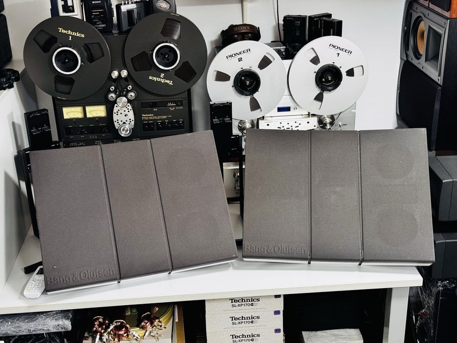Boxe de fidelitate Bang of Olufsen RL60.2, cu stative, sunet deosebit