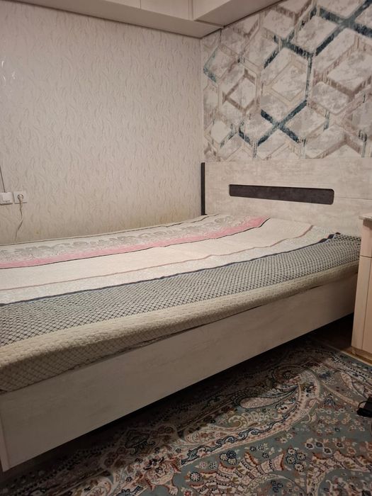 Продам двухспальную кровать