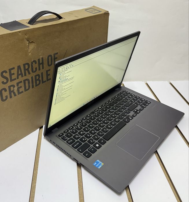 Ноутбук Asus  Intel(R) Pentium(R) Gold 7505