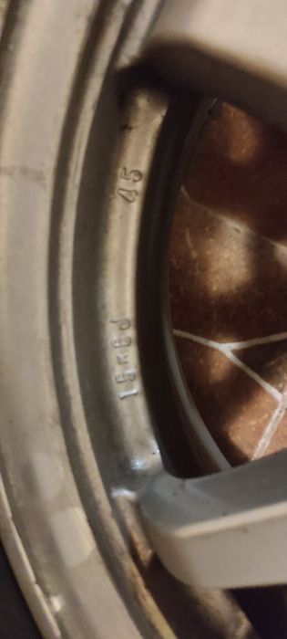 Алуминиеви джанти 15 със зимни гуми  за Toyota Prius,Celica 195/65 R15