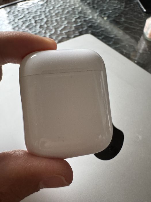 Apple Airpods 2 слушалки