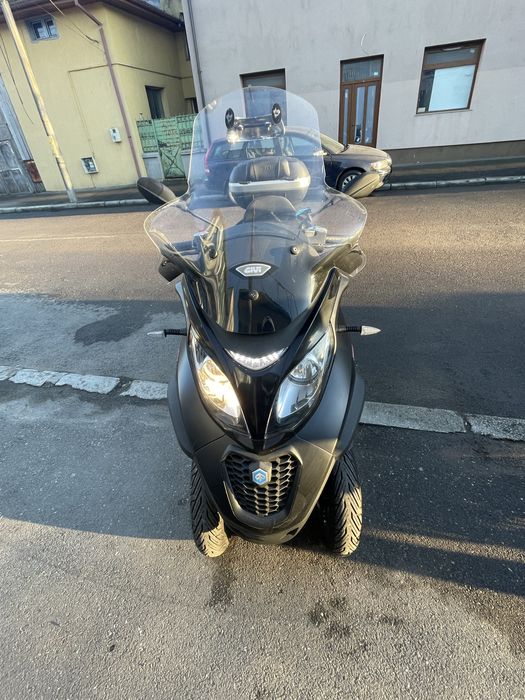 De vanzare Piaggio MP3 350