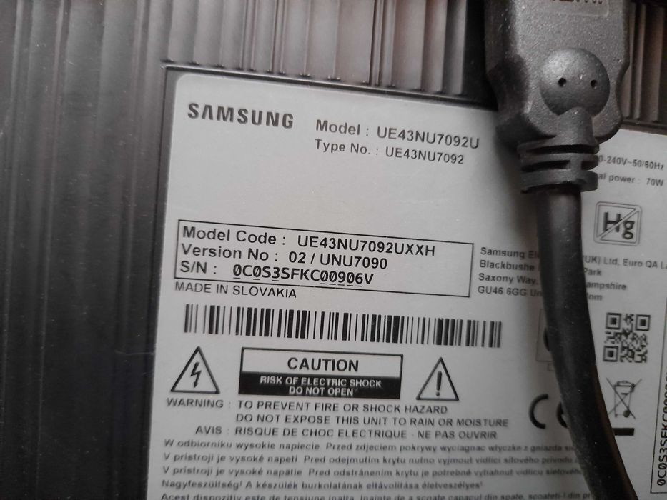 85% по-евтин 43" Led Smart SAMSUNG не работи бутона за включване