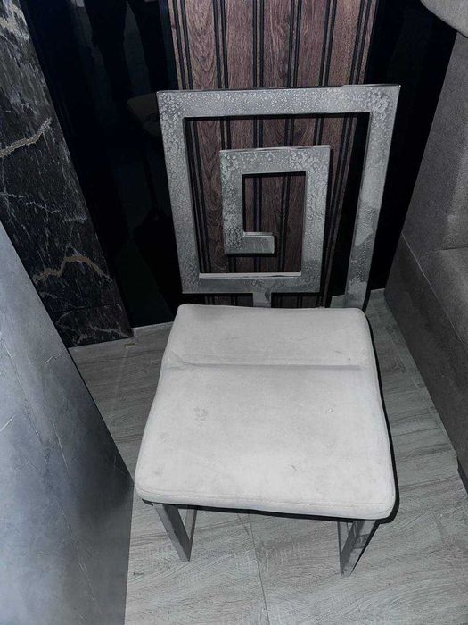 Stol stul komplekt 4ta stuli bor holati yaxshi