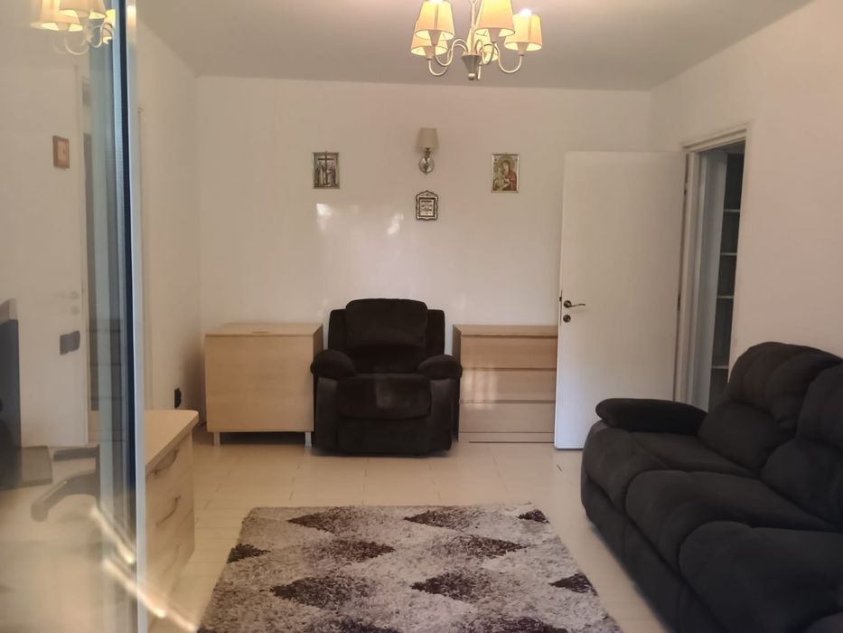 Apartament de inchiriat