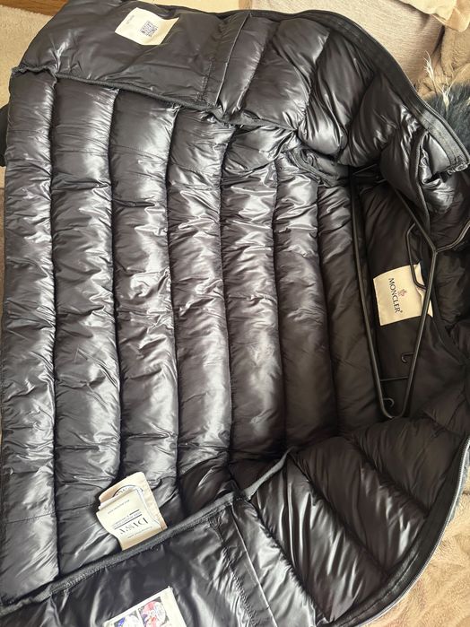 Зимно дамско яке Moncler
