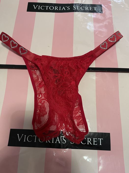Lenjerie intima Victoria’s Secret