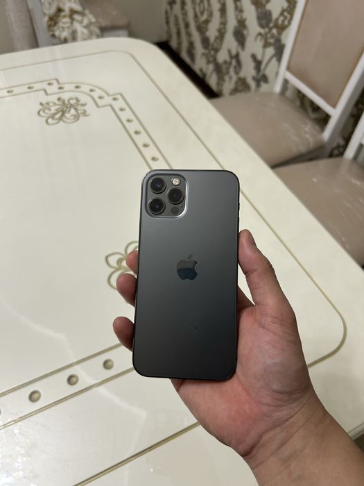 Срочно продам iphone 12 pro (79%) в хорошем состоянии