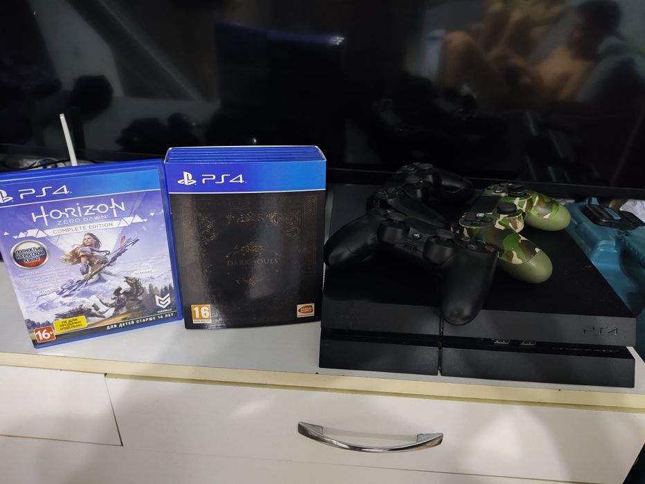 Продам Sony ps 4