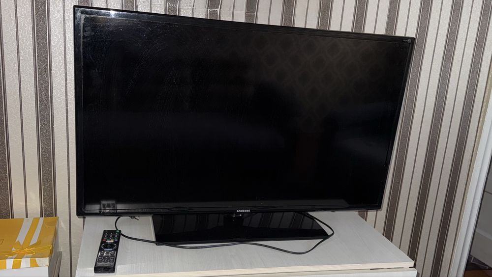 Продам телевизор samsung