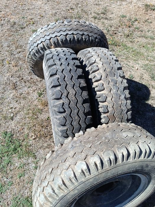 Гуми с джанти за УАЗ 215/90-15R