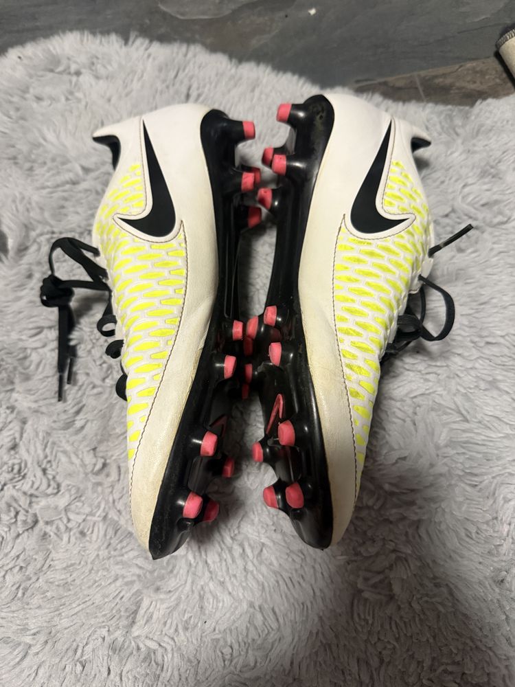 Nike magista бутонки