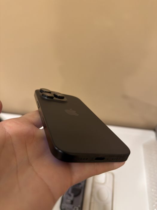 Iphone 16 Pro 256GB Black Titanium