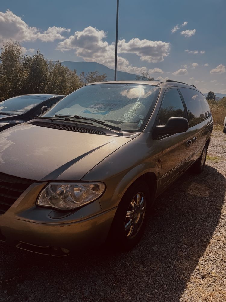 Chrysler Grand Voyager 3,3 4 x 4 V6 174кона