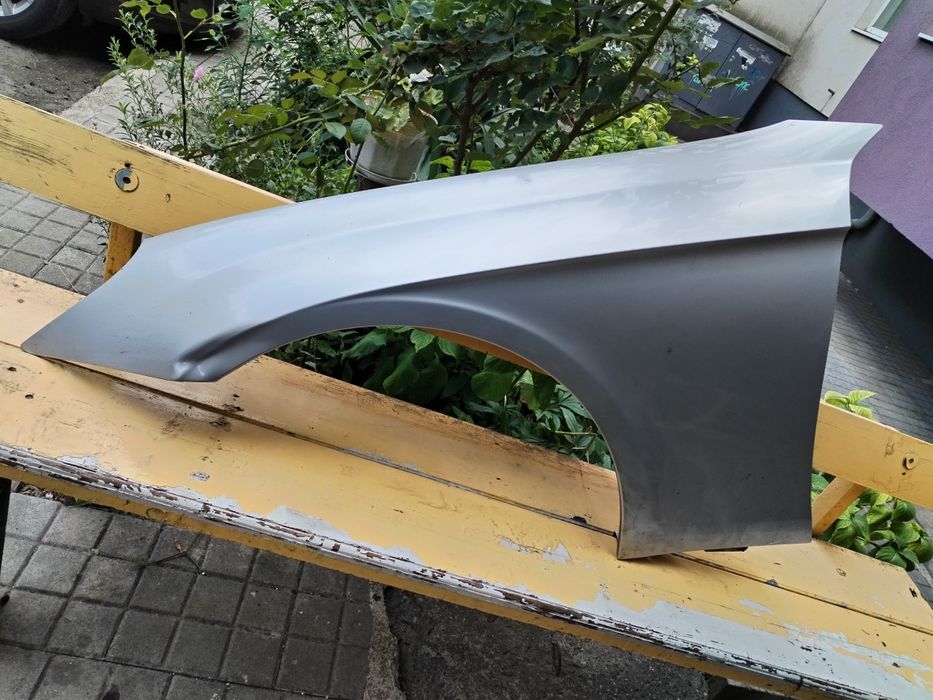 Лява задна врата и калник от Мерцедес W219, 2007,  със забележки...