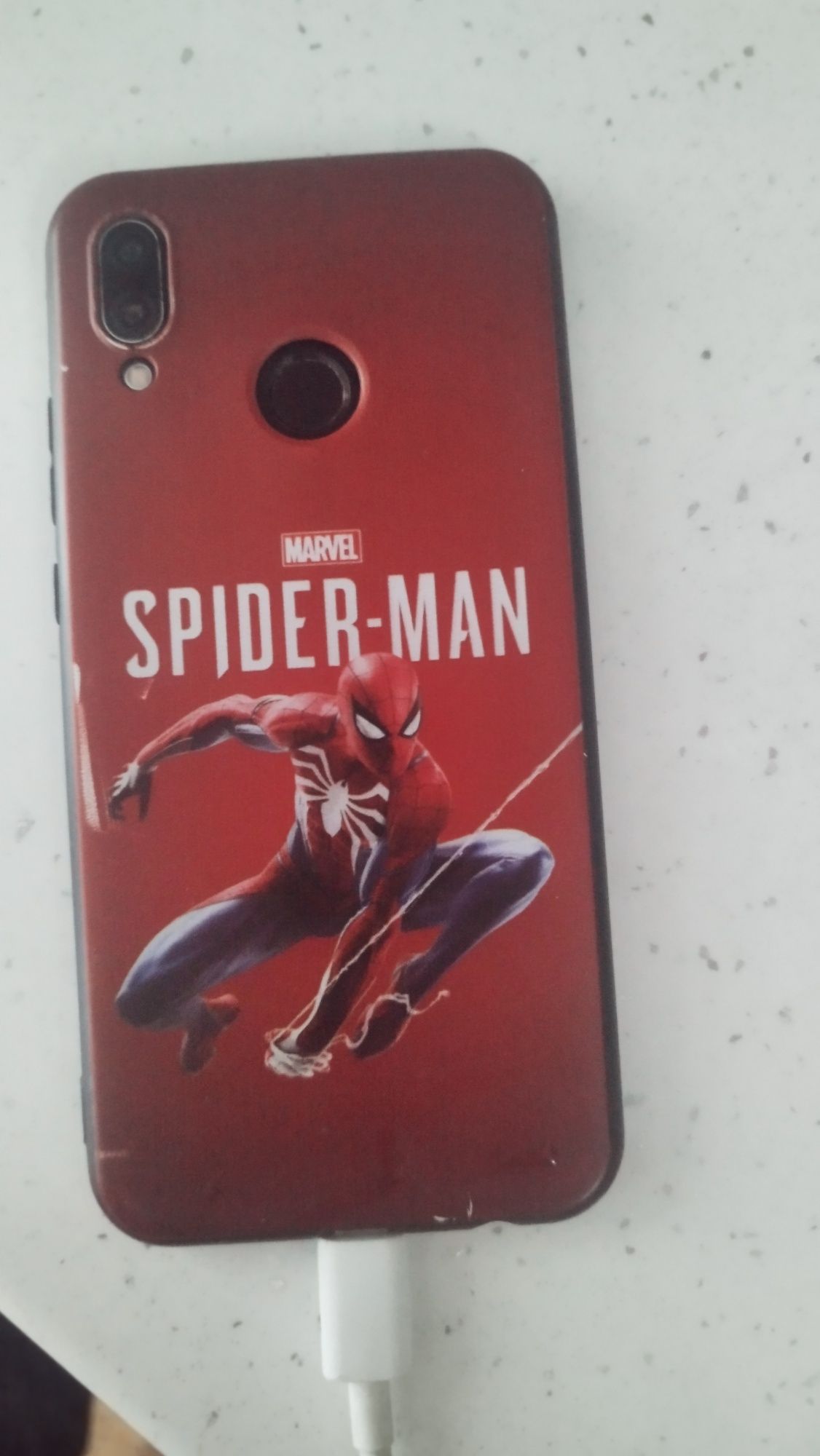 Телефон Huawei p 20 lite