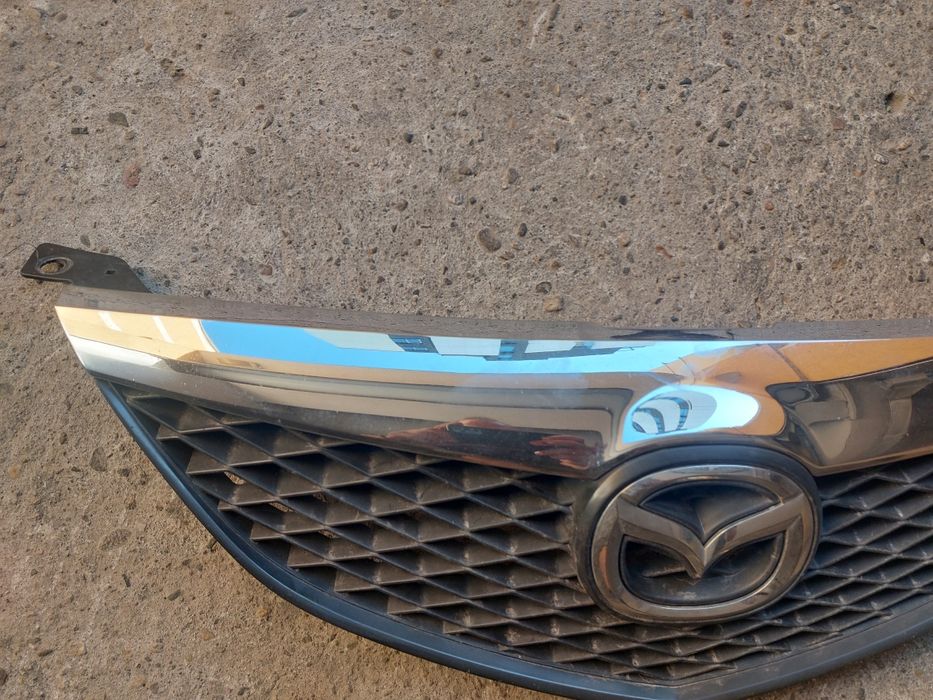 Радиаторна решетка за мазда 6